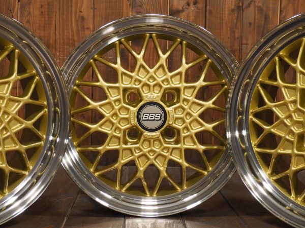 BBS RA252 14 inch Alloy Wheels 4×100 6.5Jx14 ET30 BMW E21 2002 E30 VW Rabbit GTI three wheels close up