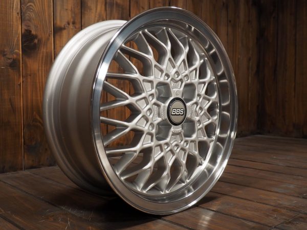 BBS RA252 15 inch Alloy Wheels 4×100 6Jx15 ET35 BMW E30 VW Golf 1 GTI, Golf 2 GTI. Silver. Side view.