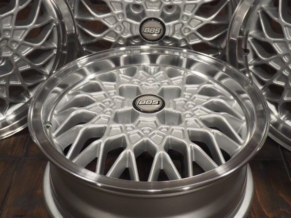 BBS RA252 15 inch Alloy Wheels 4×100 6Jx15 ET35 BMW E30 VW Golf 1 GTI, Golf 2 GTI set view mesh detail
