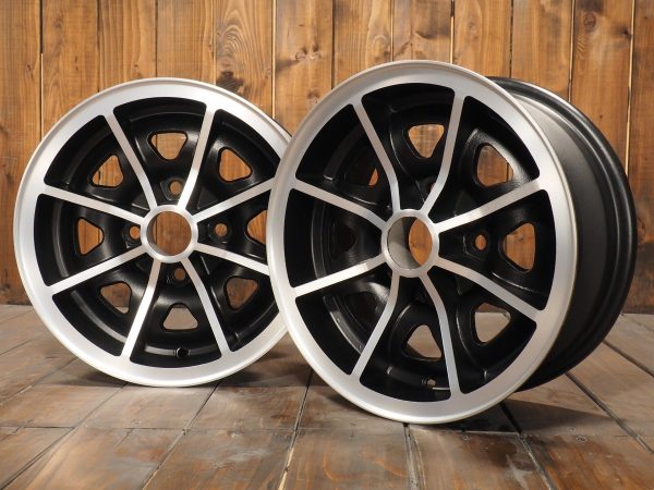 Dunlop D1S Alloys 5.5Jx13 Wheels ET16 4x108 PCD 13" Original Rims for Ford Capri two wheels right side view