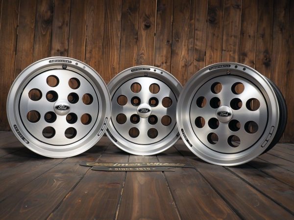 Ford Capri Pepperpot Alloys 7Jx13 Wheels ET05 4×108 PCD 13inch three wheels