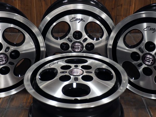 RG Erregi 13 inch Wheels 5.5Jx13 ET38 4×108 four wheels detail close up