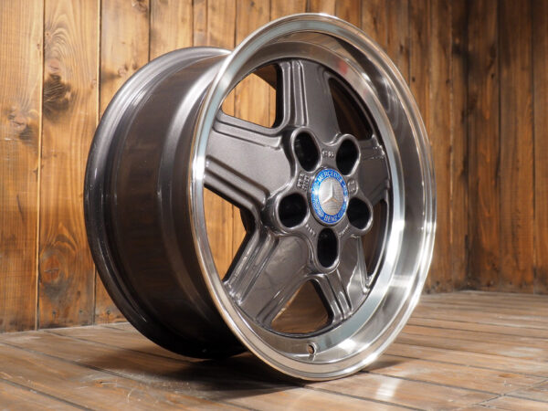 Mercedes Benz 15 inch Alloy Wheels 5x112 7Jx15 ET23 W107 W123 W116 W124 Penta side view