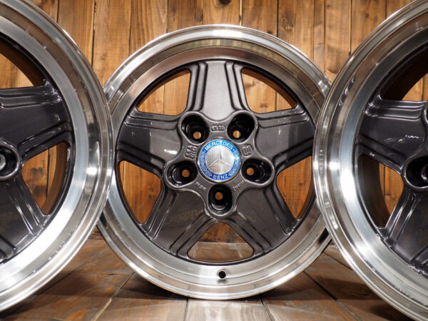 Mercedes Benz 15 inch Alloy Wheels 5x112 7Jx15 ET23 W107 W123 W116 W124 Penta 3 wheels detail