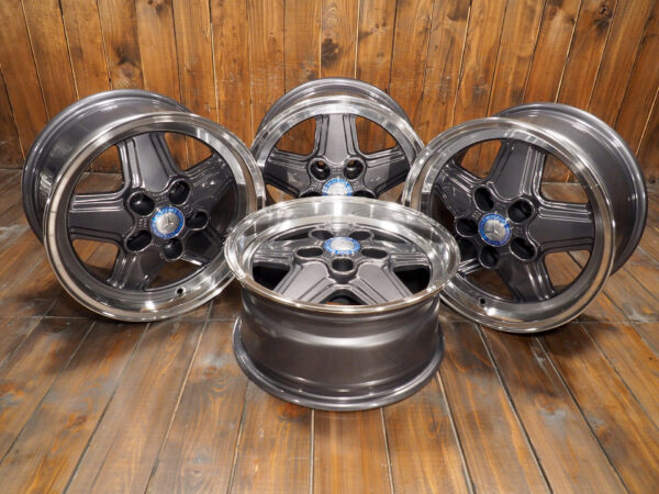 Mercedes Benz 15 inch Alloy Wheels 5x112 7Jx15 ET23 W107 W123 W116 W124 Penta 4 wheels front view